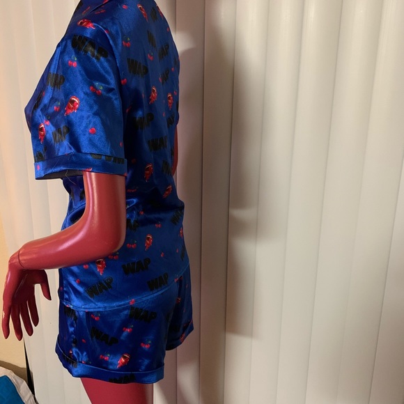 PJ set - Picture 3 of 11